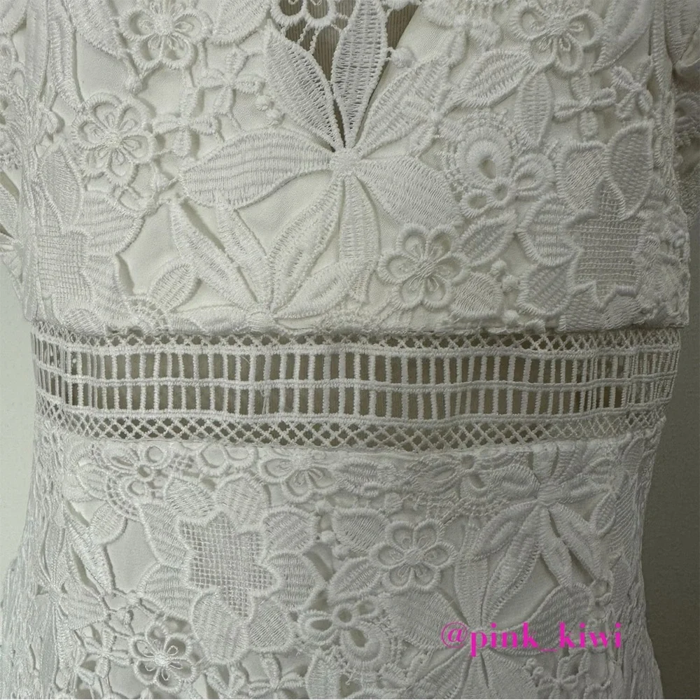 ⬇️REDUCED❗️Bardot Elise Lace Cocktail Dress - Picture 6 of 17
